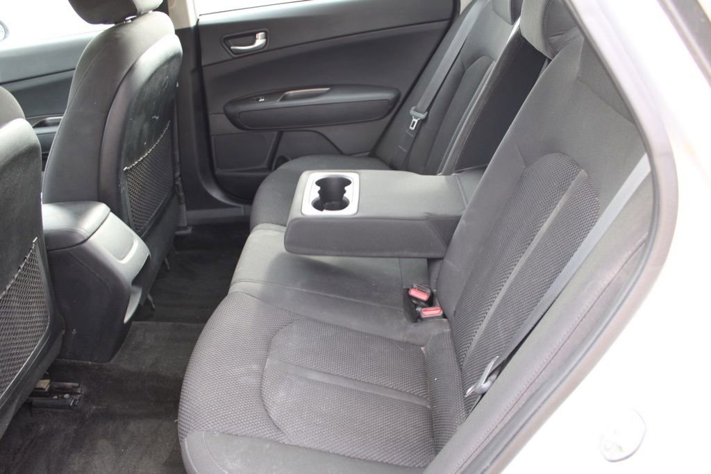 Used 2020 Kia Optima LX image 23