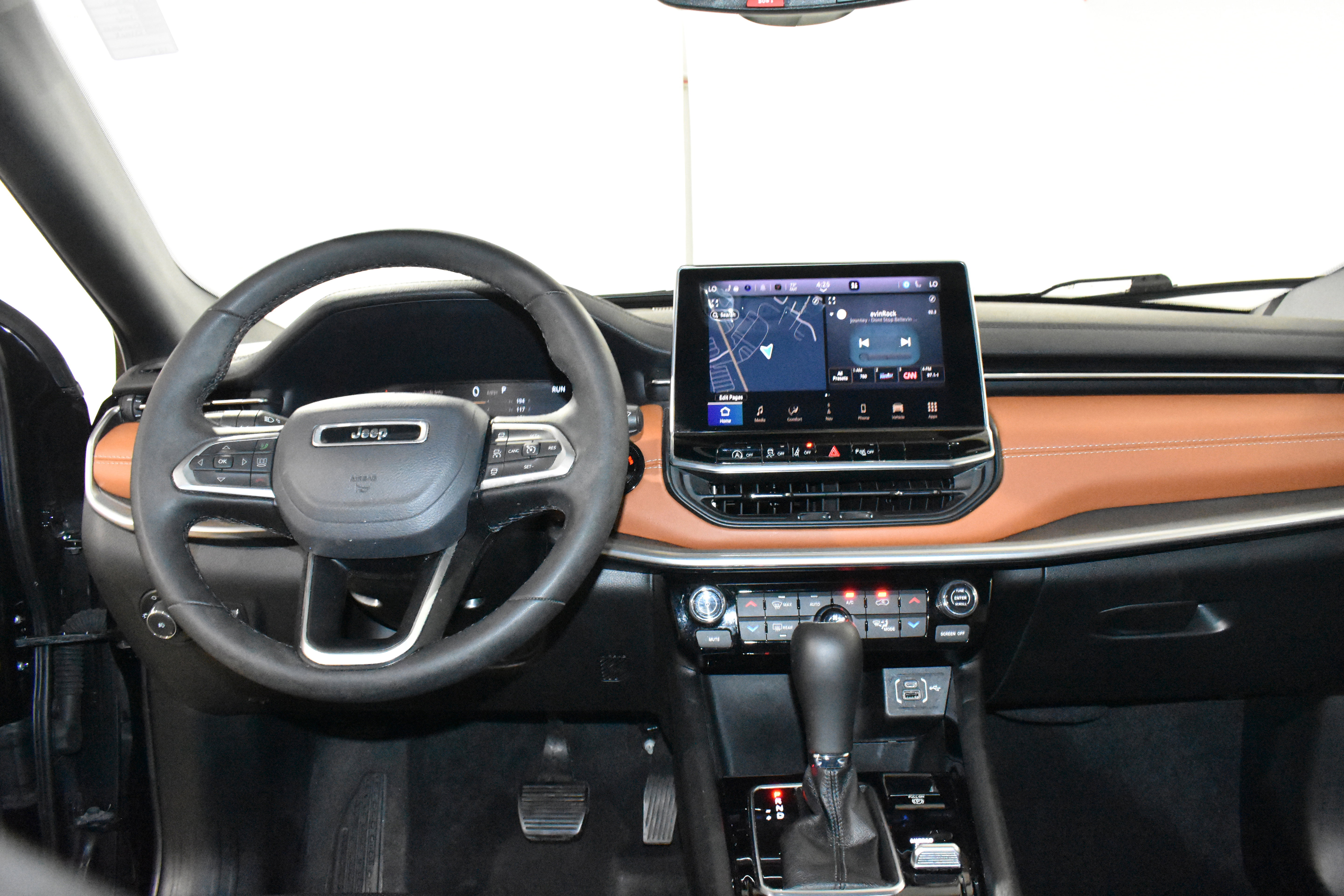 Used 2024 Jeep Compass Limited w/ Elite Group image 30