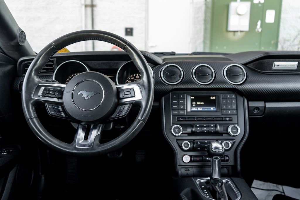 Used 2018 Ford Mustang EcoBoost image 15