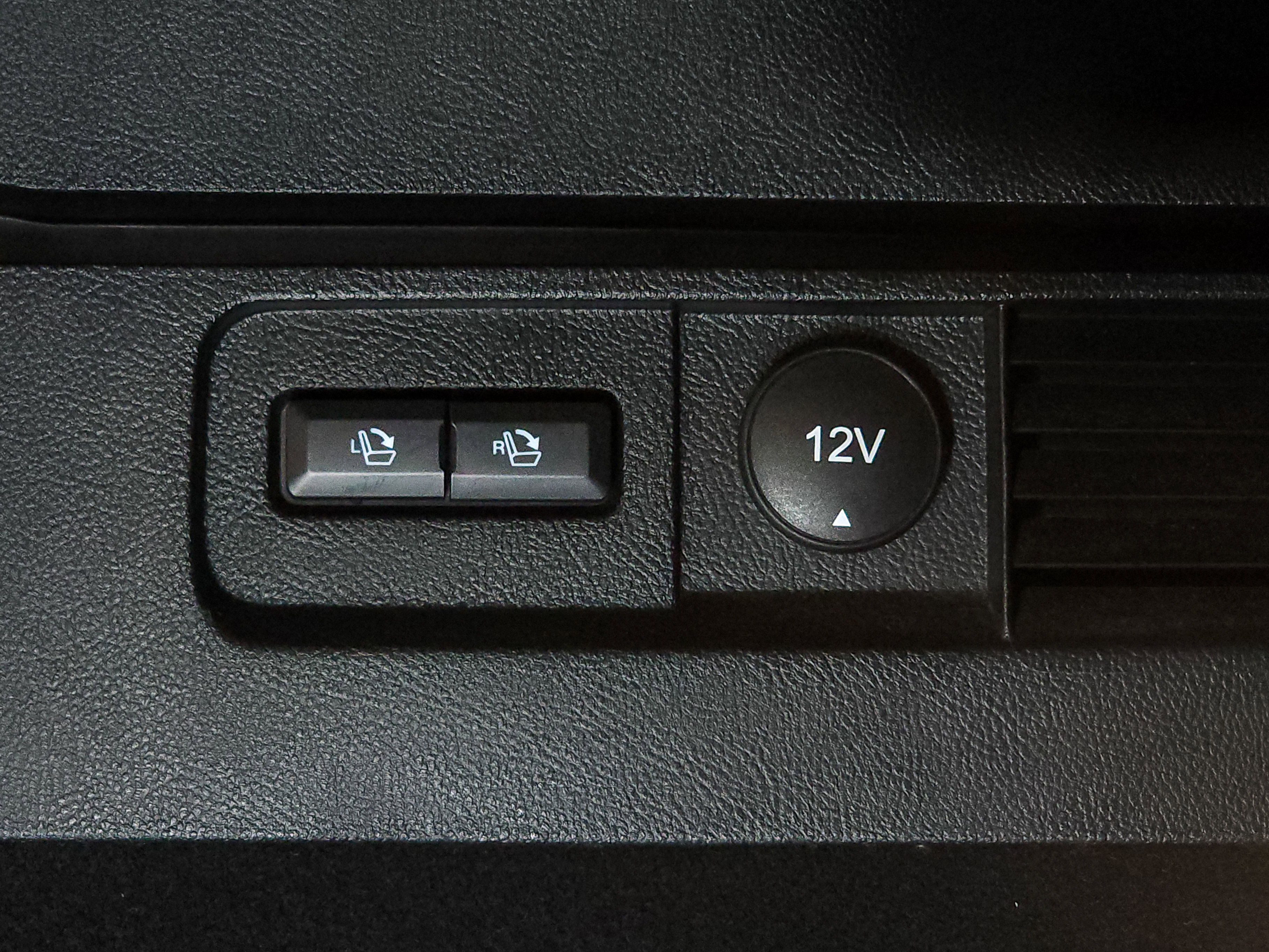 Used 2022 Lincoln Nautilus FWD image 9