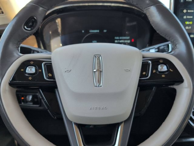 Used 2023 Lincoln Corsair Reserve w/ Equipment Group 201A FWD image 22