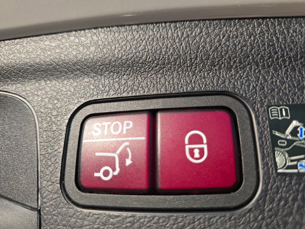 Certified 2022 Mercedes-Benz GLE 450 4MATIC image 23