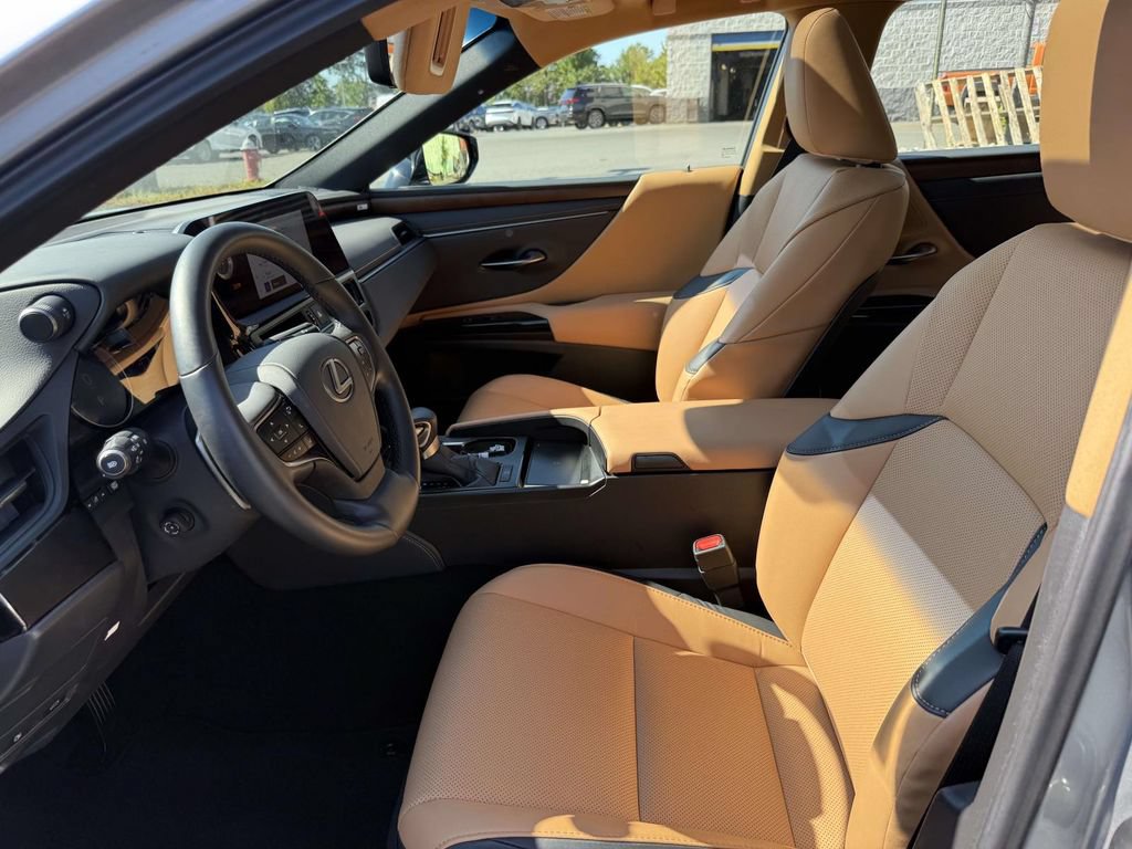 Used 2025 Lexus ES 350 w/ Premium Package FWD image 14