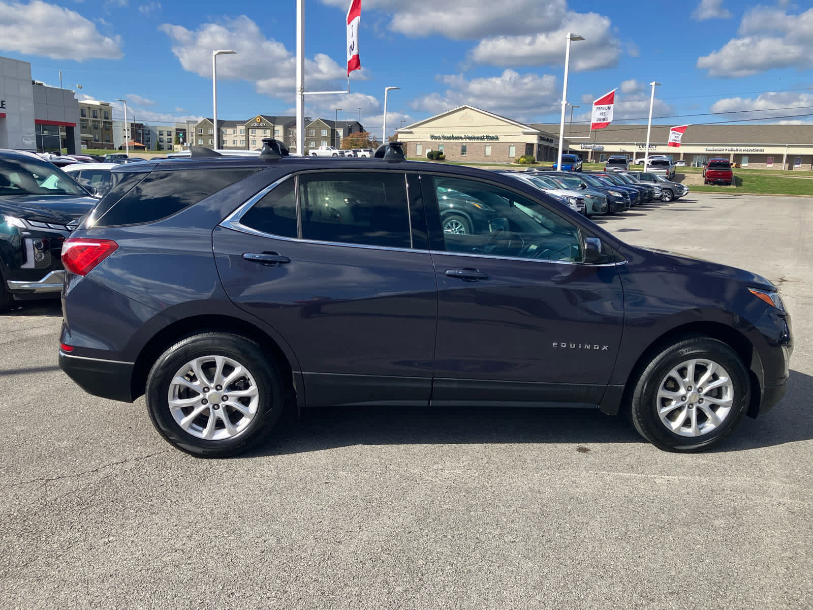 Used 2019 Chevrolet Equinox LT image 8