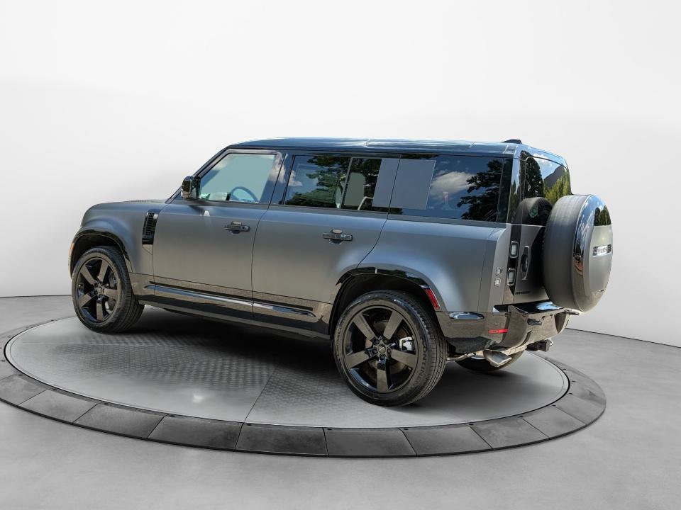 New 2026 Land Rover Defender 110 X-Dynamic SE AWD/4WD image 5