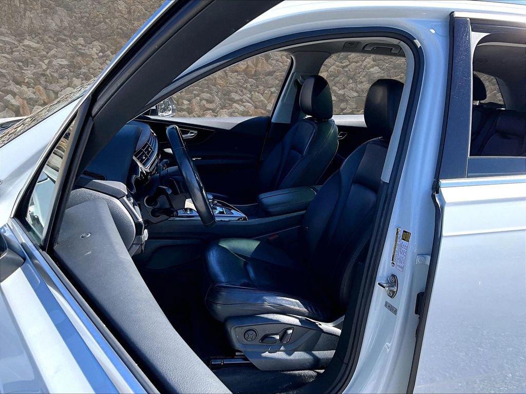 Used 2019 Audi Q7 3.0T Premium Plus image 22