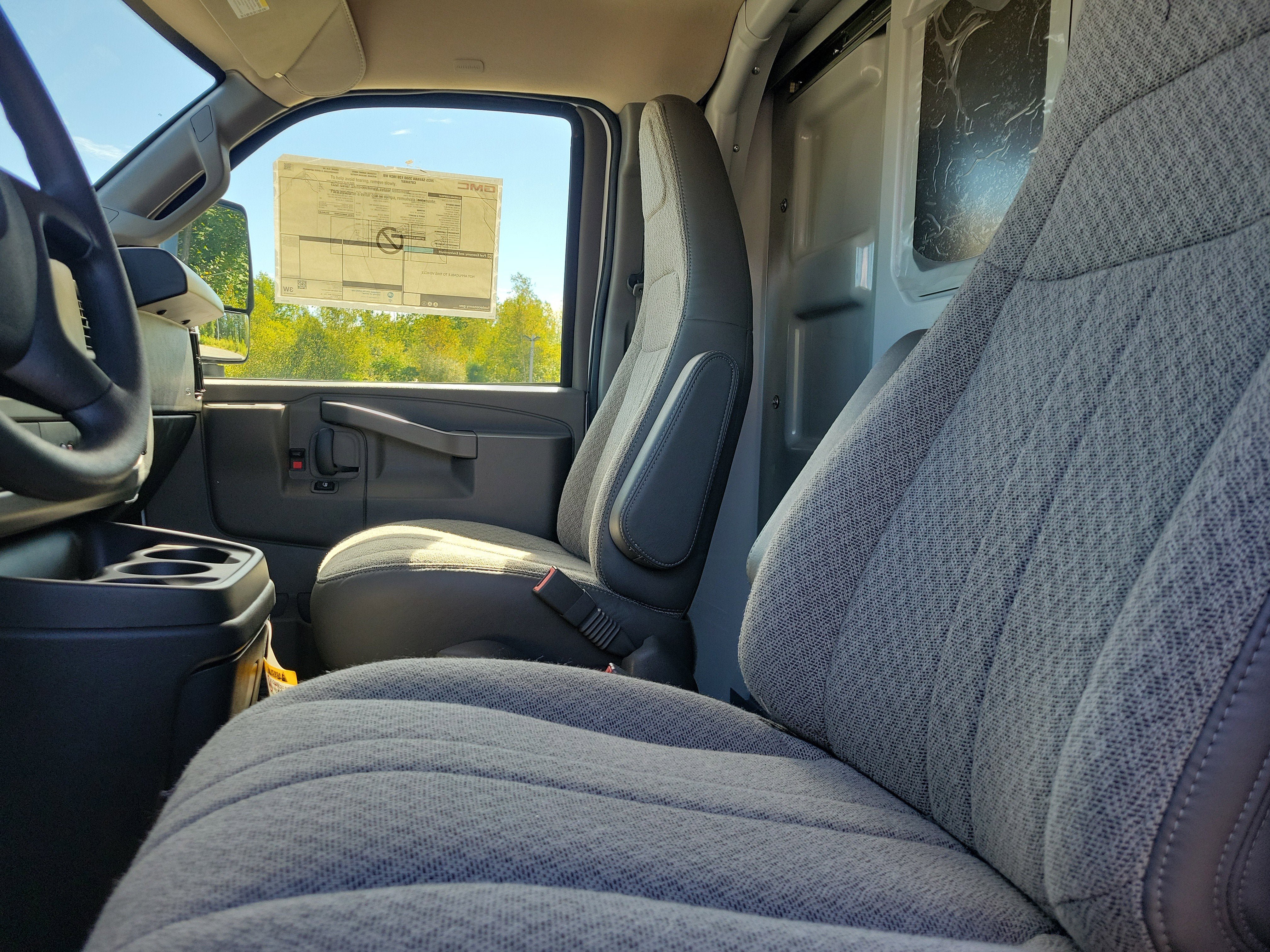 New 2025 GMC Savana 3500 w/ Power Convenience Package RWD image 4