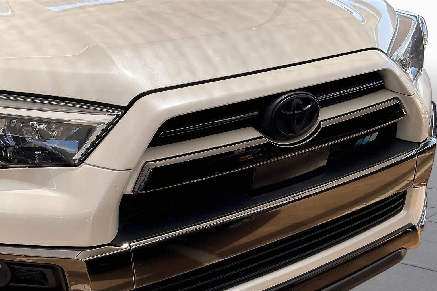 Used 2020 Toyota 4Runner Nightshade AWD/4WD image 30