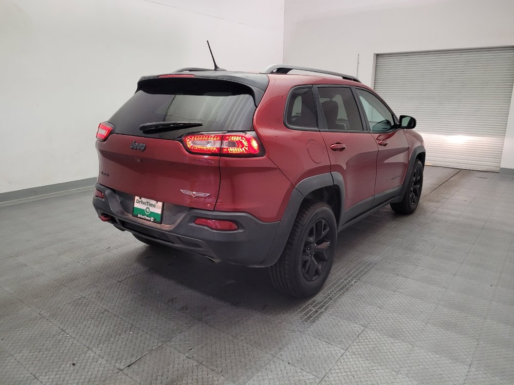Used 2015 Jeep Cherokee Trailhawk w/ Leather Interior Group AWD/4WD image 9