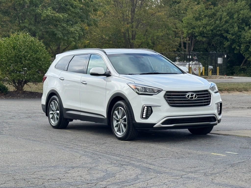 Used 2017 Hyundai Santa Fe SE w/ SE Premium Package 02