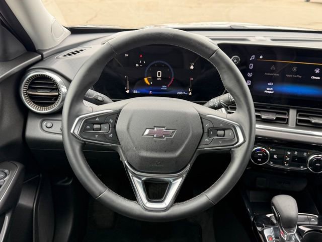 Used 2025 Chevrolet Trax ACTIV image 33