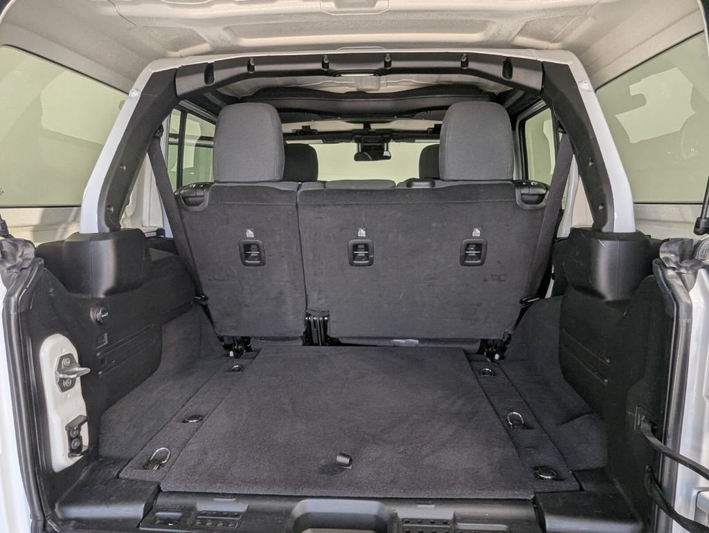 Used 2025 Jeep Wrangler Unlimited Sport AWD/4WD image 23