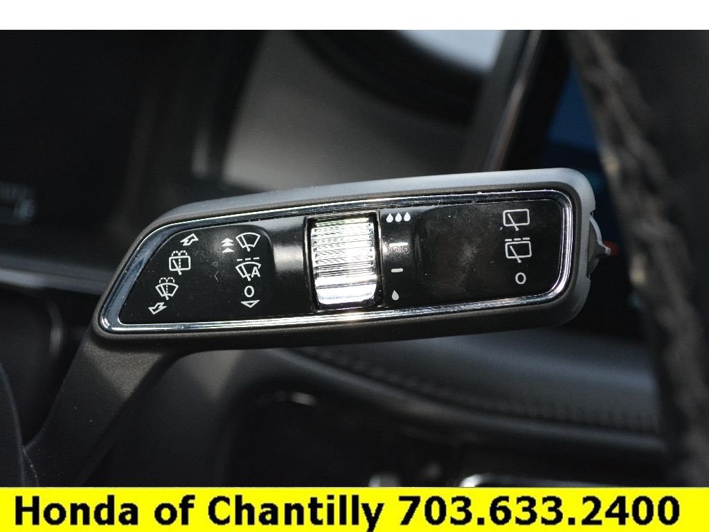 Used 2023 Lincoln Nautilus Reserve AWD/4WD image 25