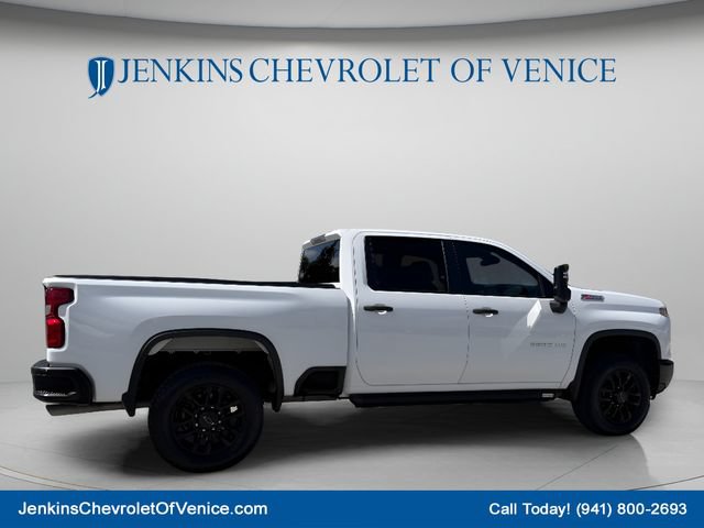 Used 2025 Chevrolet Silverado 2500 Custom w/ Custom Value Package AWD/4WD image 4