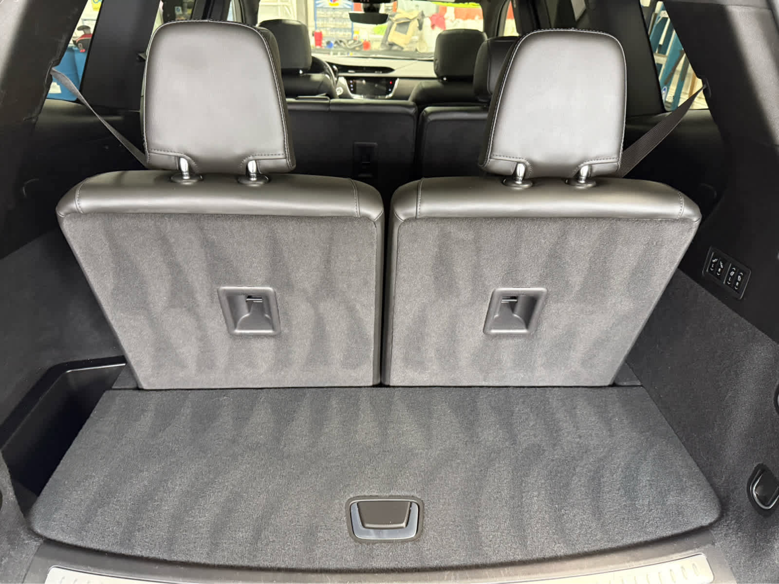 Used 2023 Cadillac XT6 Sport w/ Technology Package image 26