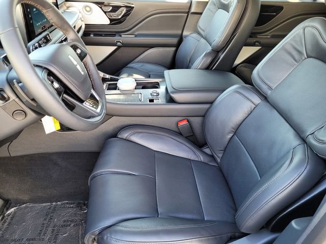 New 2025 Lincoln Aviator Reserve w/ Equipment Group 201A image 15
