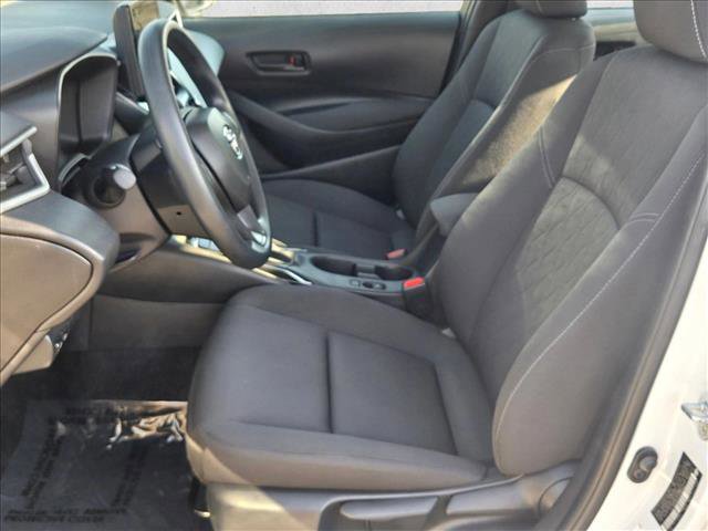 Used 2025 Toyota Corolla LE image 16