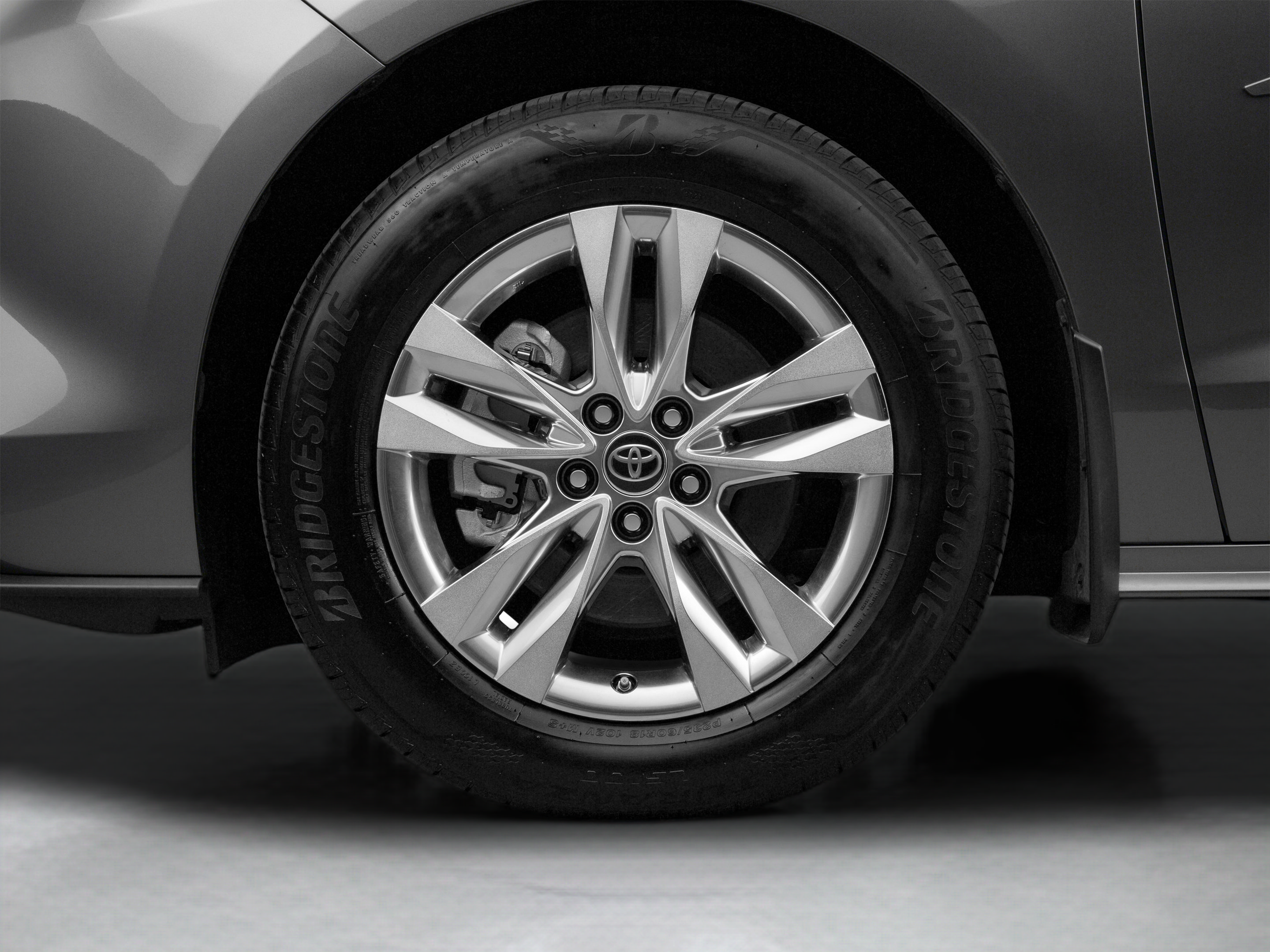 Used 2023 Toyota Sienna XLE FWD image 49