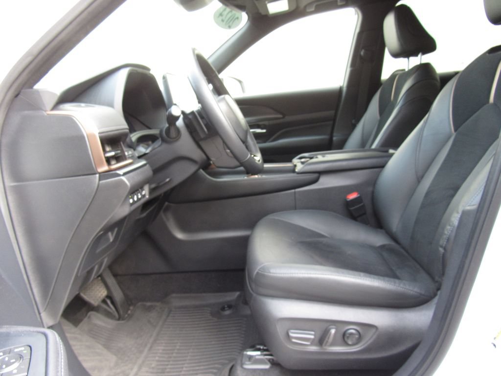 Certified 2024 Toyota Grand Highlander AWD Hybrid image 11