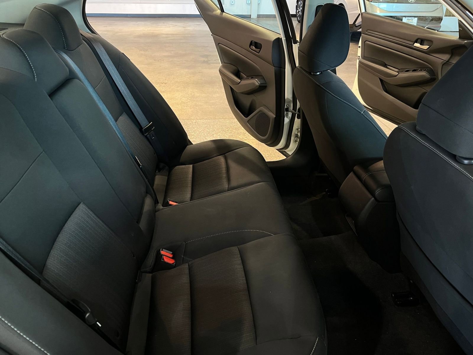 Used 2025 Nissan Altima 2.5 SV image 37