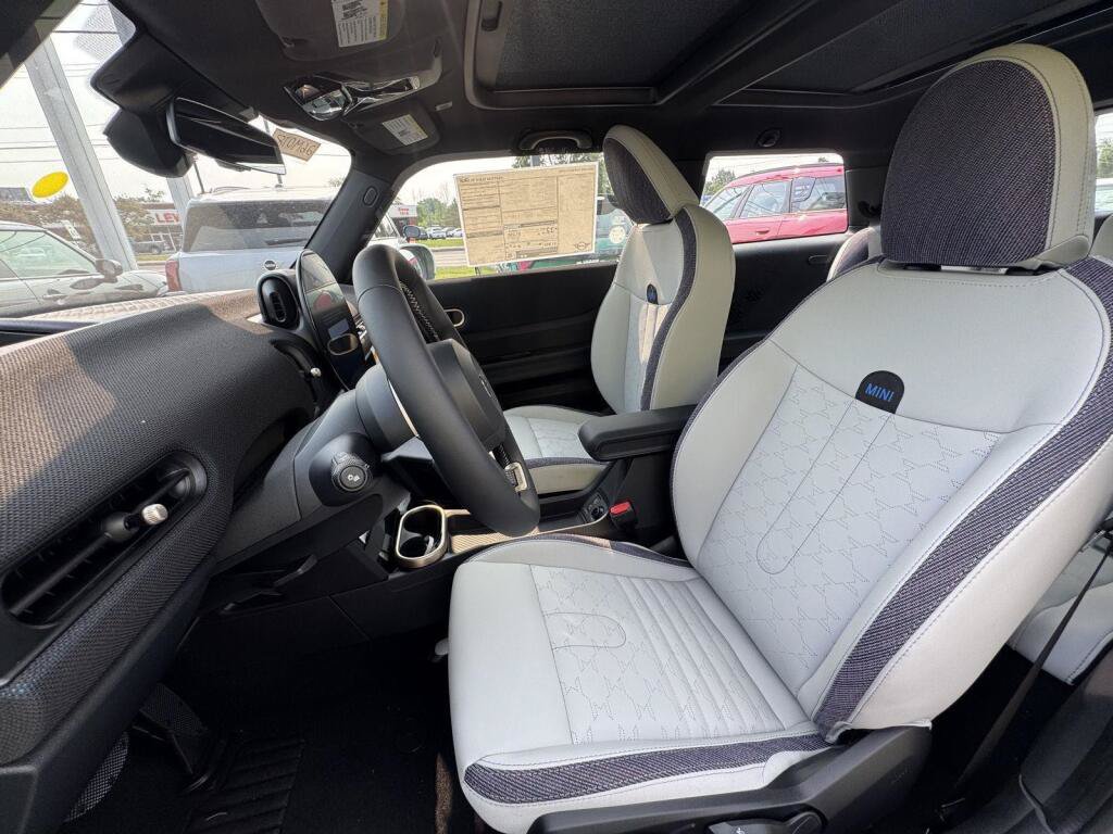 New 2026 MINI Cooper S FWD image 2