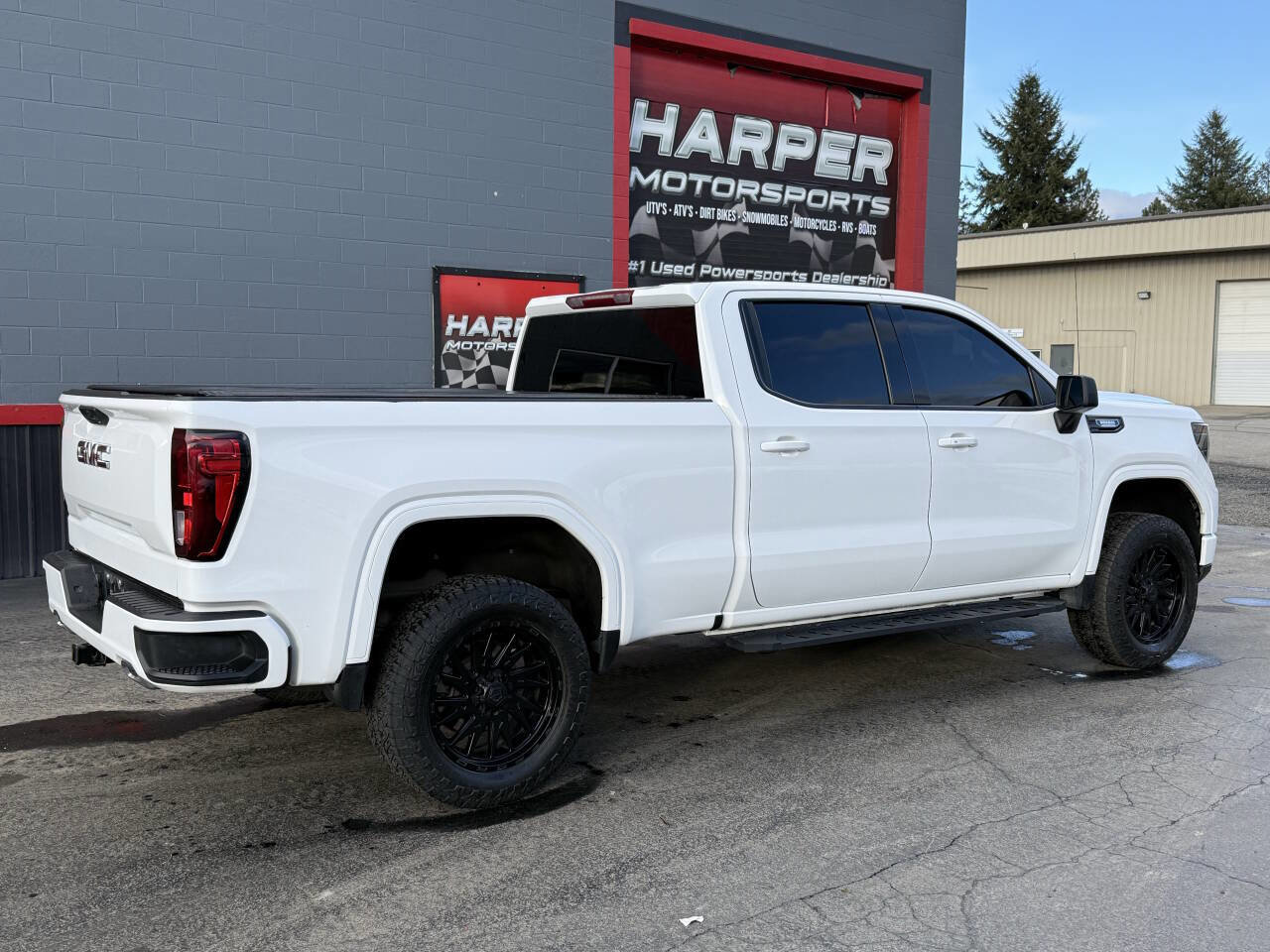 Used 2024 GMC Sierra 1500 Elevation image 5