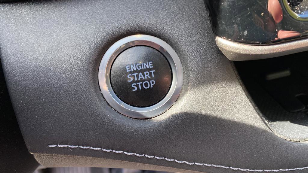 Used 2020 Toyota Highlander XLE image 24