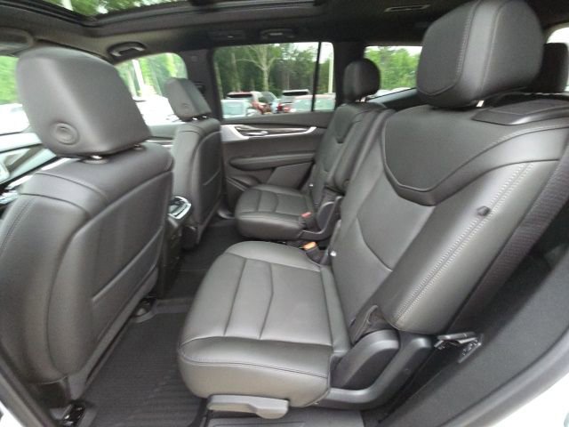 New 2025 Cadillac XT6 Sport w/ Technology Package AWD/4WD image 14