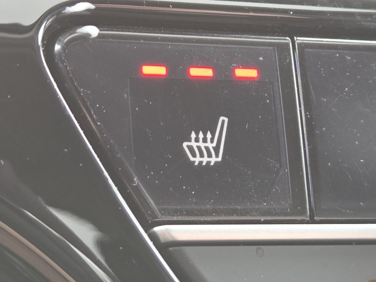 Used 2023 Honda CR-V EX-L image 6