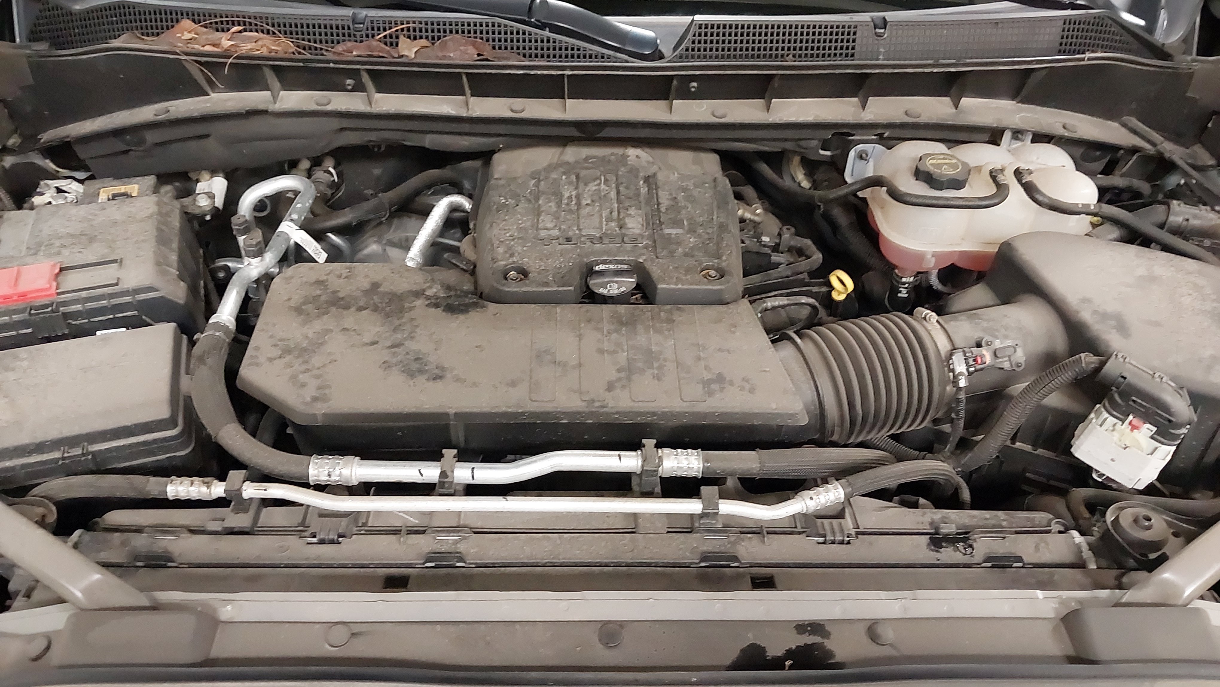 Used 2024 Chevrolet Silverado 1500 LT AWD/4WD image 30