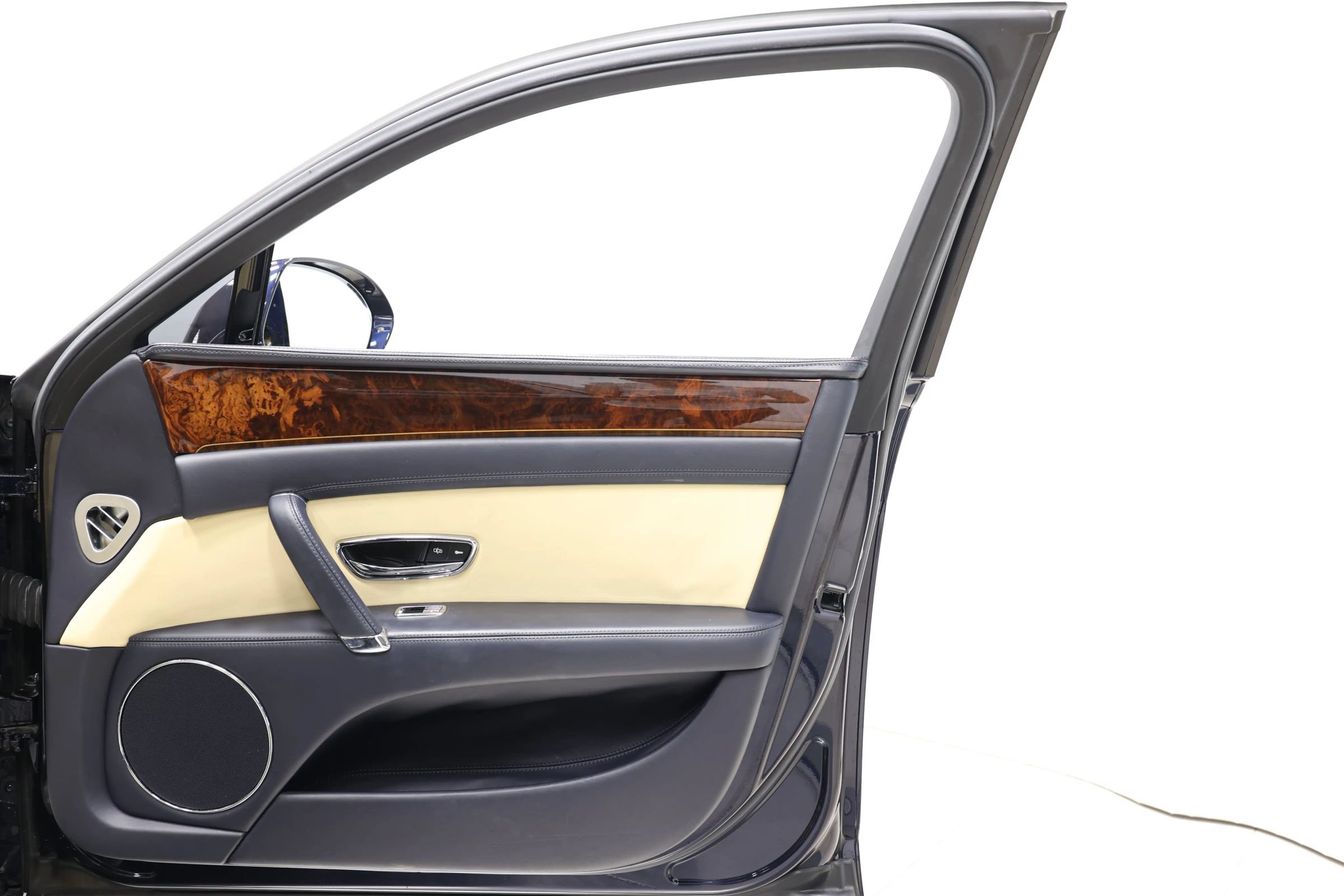 Used 2015 Bentley Flying Spur V8 AWD/4WD image 84