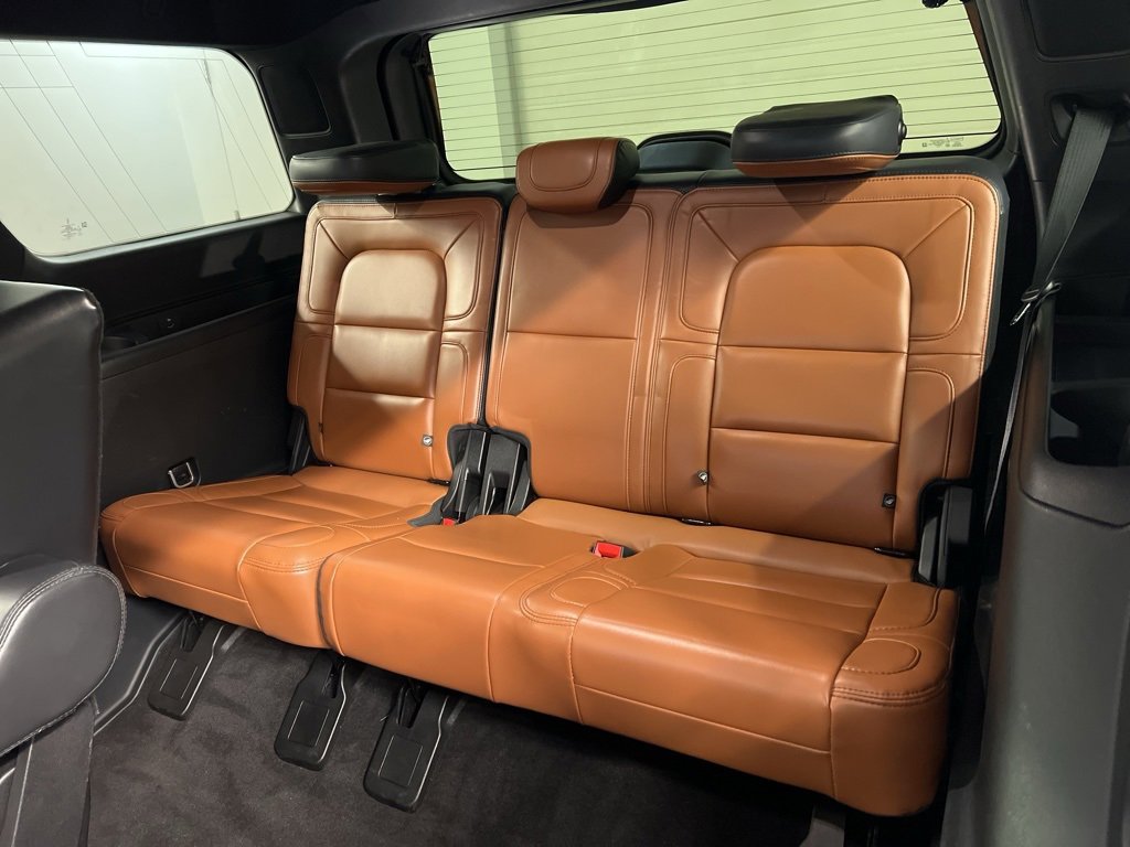 Used 2020 Lincoln Navigator Reserve w/ Luxury Package image 31