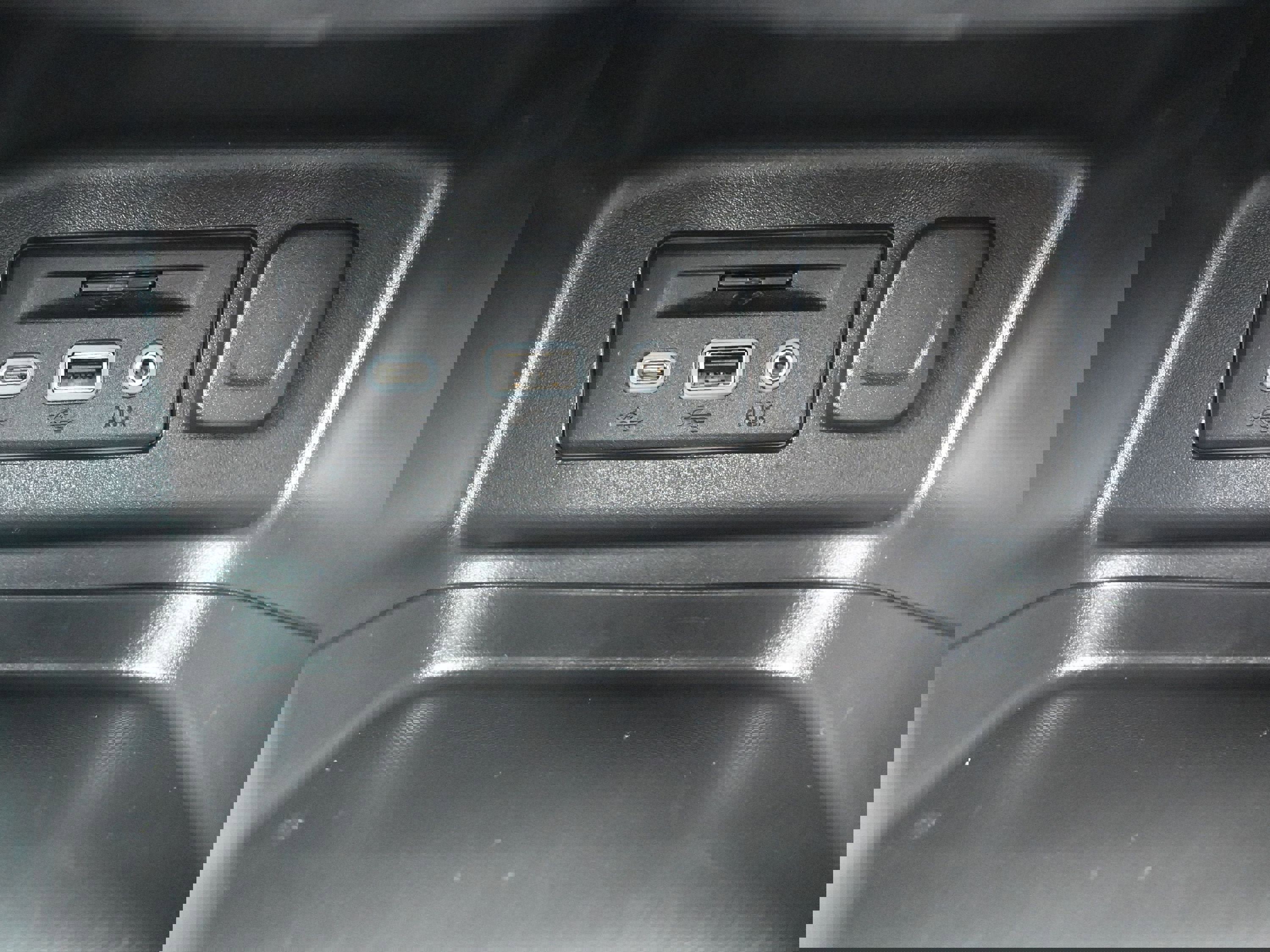 Used 2024 Chevrolet Equinox LT image 20