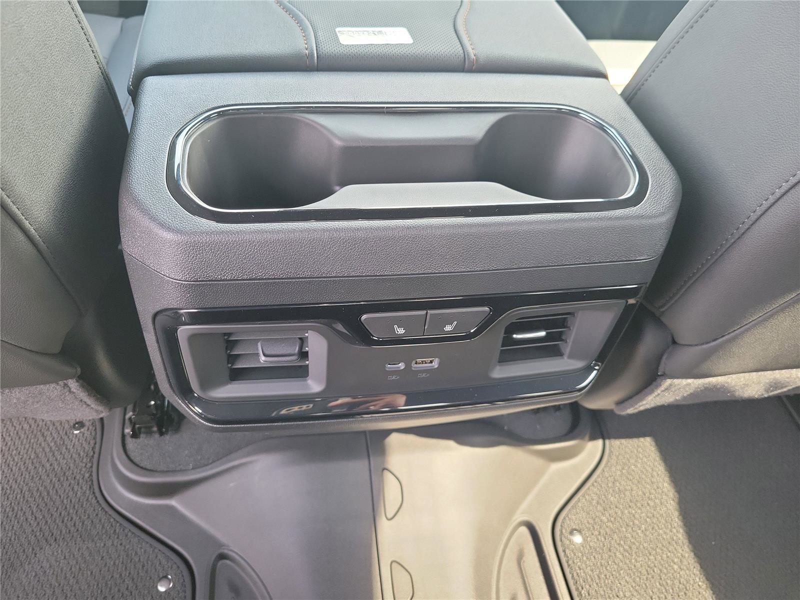New 2026 GMC Sierra 1500 AT4 w/ AT4 Premium Package image 11