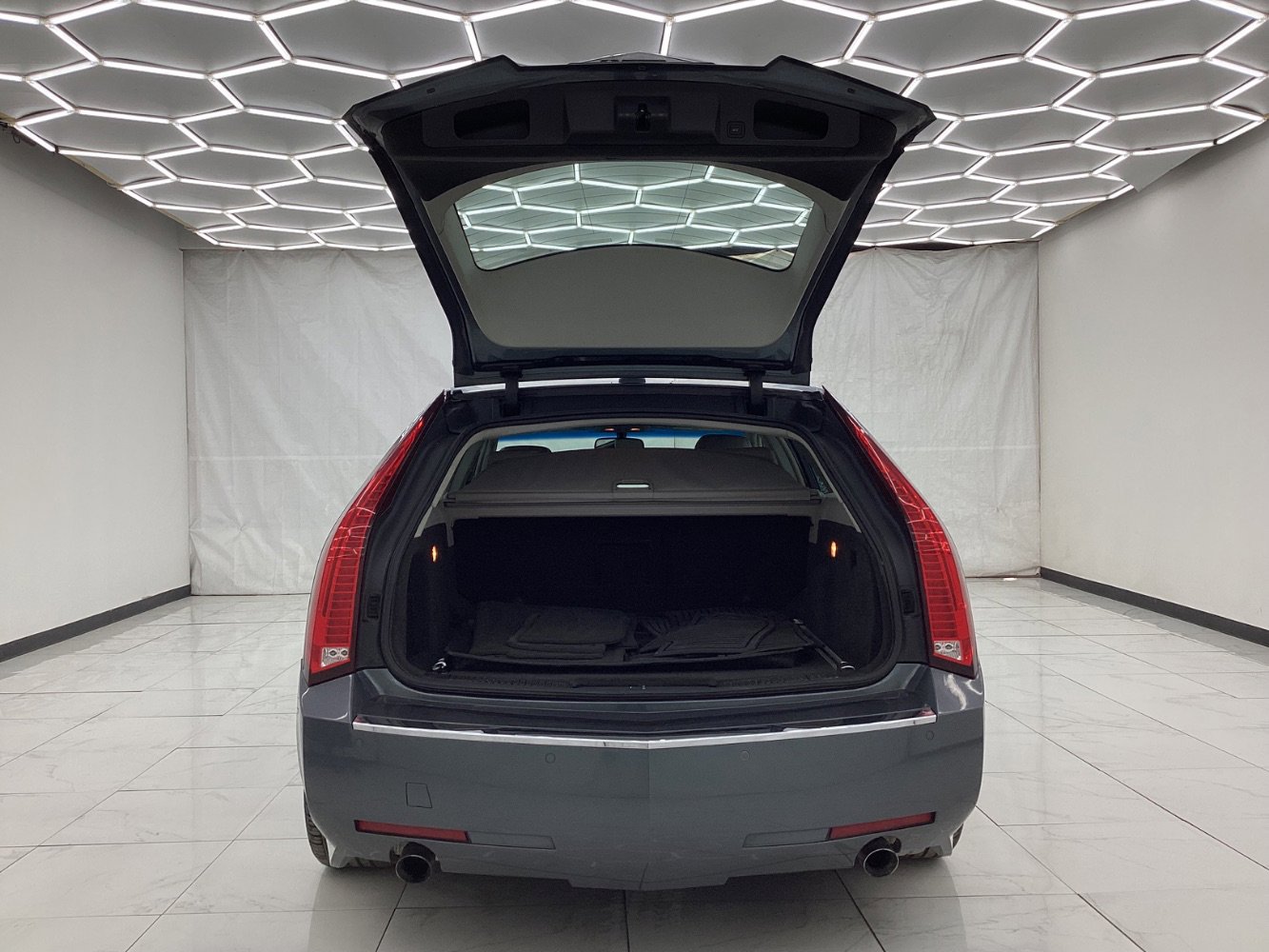 Used 2011 Cadillac CTS Premium image 44