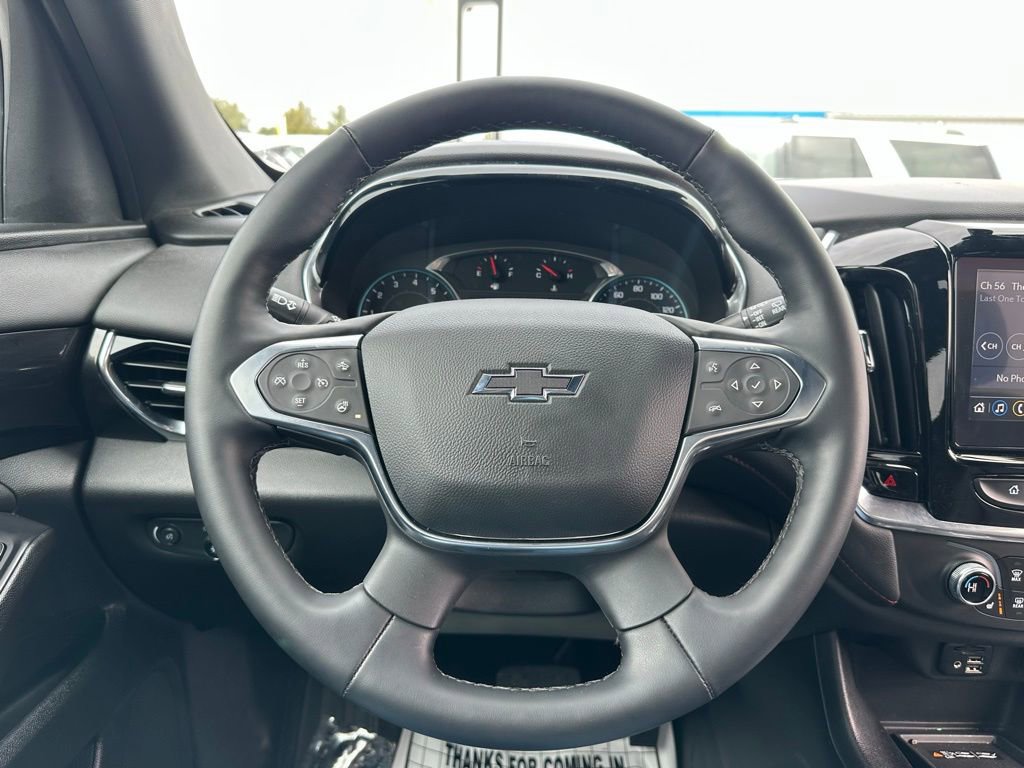 Used 2023 Chevrolet Traverse RS image 31