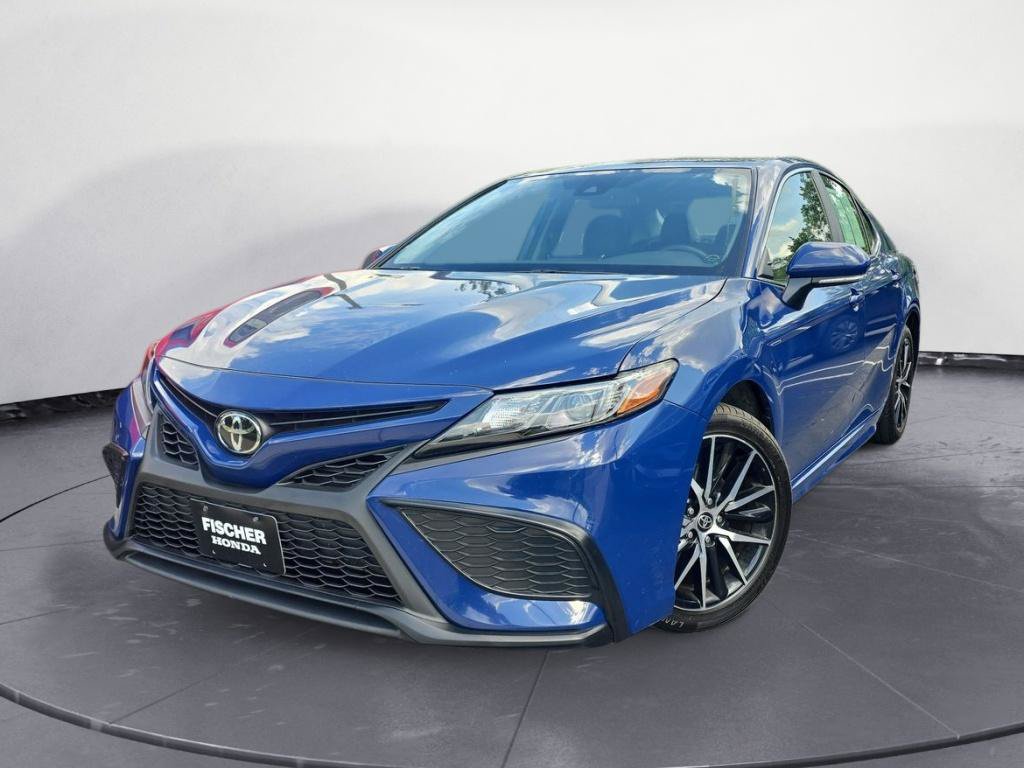Used 2024 Toyota Camry SE