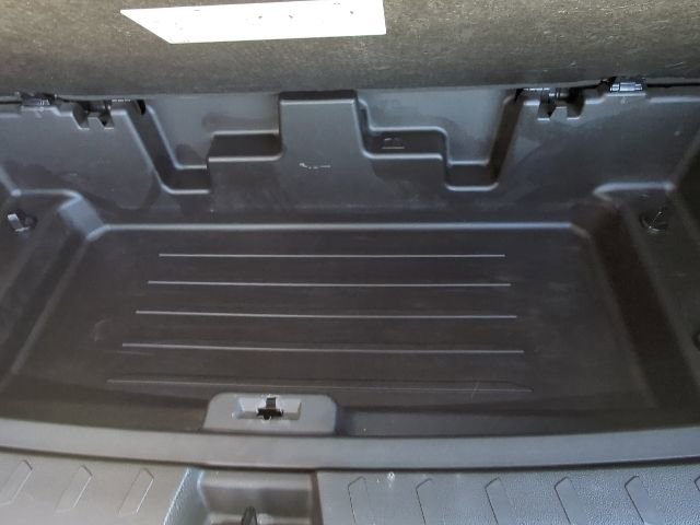Used 2021 Chevrolet Traverse RS AWD/4WD image 39