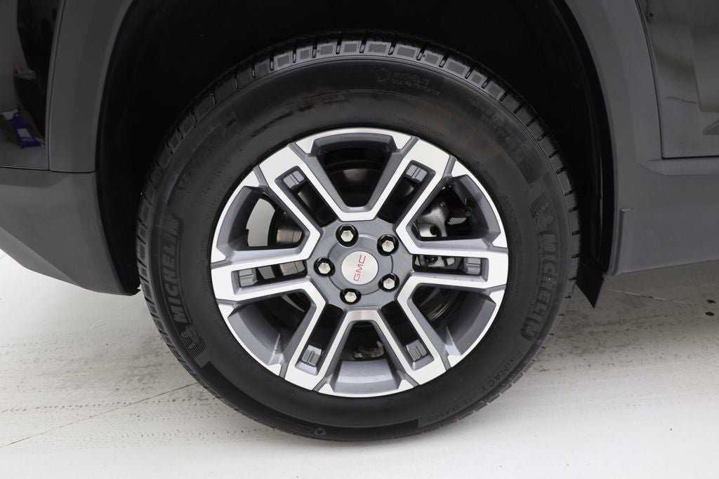 Used 2025 GMC Terrain Elevation image 9