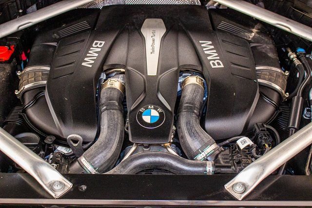 Used 2019 BMW X7 xDrive50i w/ Executive Package image 4