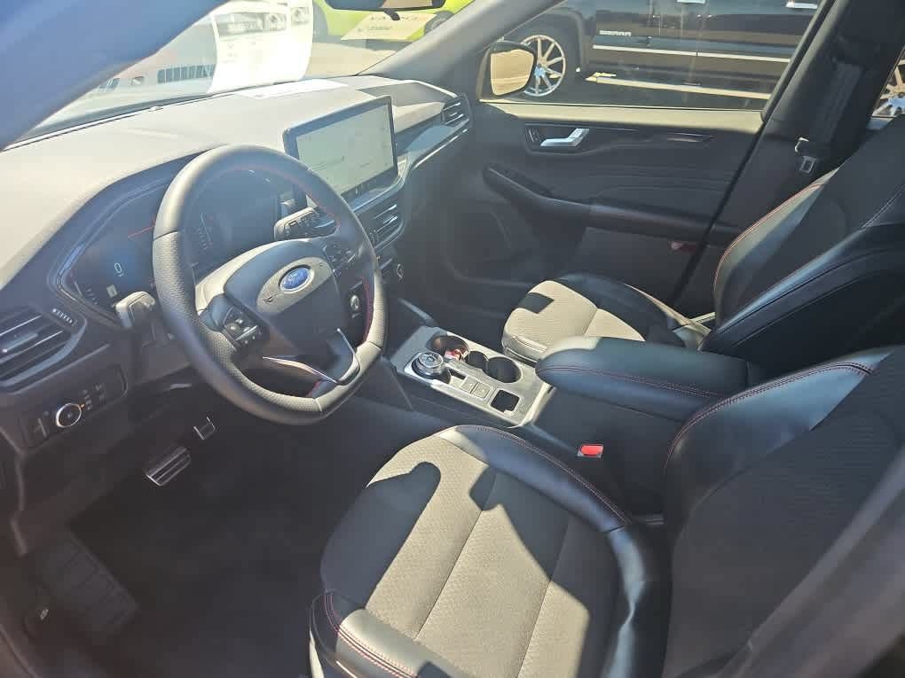 Used 2024 Ford Escape ST-Line Select w/ Tech Pack #1 AWD/4WD image 14