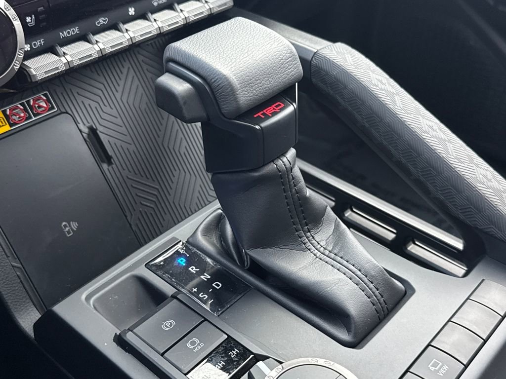 Used 2025 Toyota Tacoma TRD Sport image 25