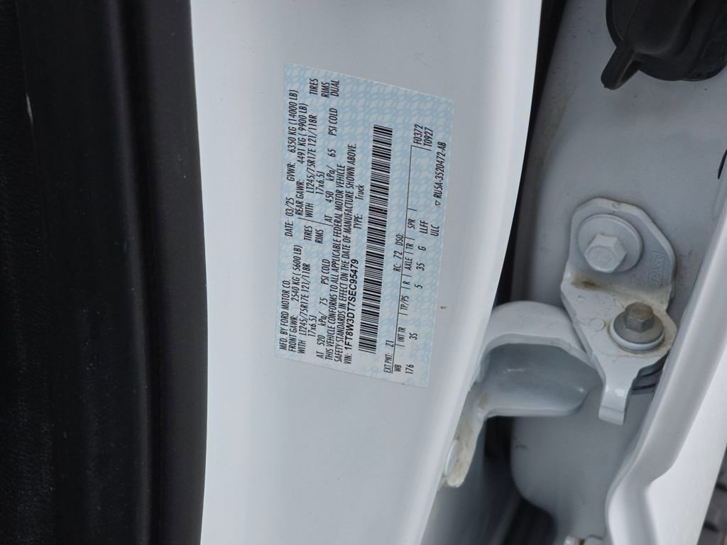 Used 2025 Ford F350 XLT image 30