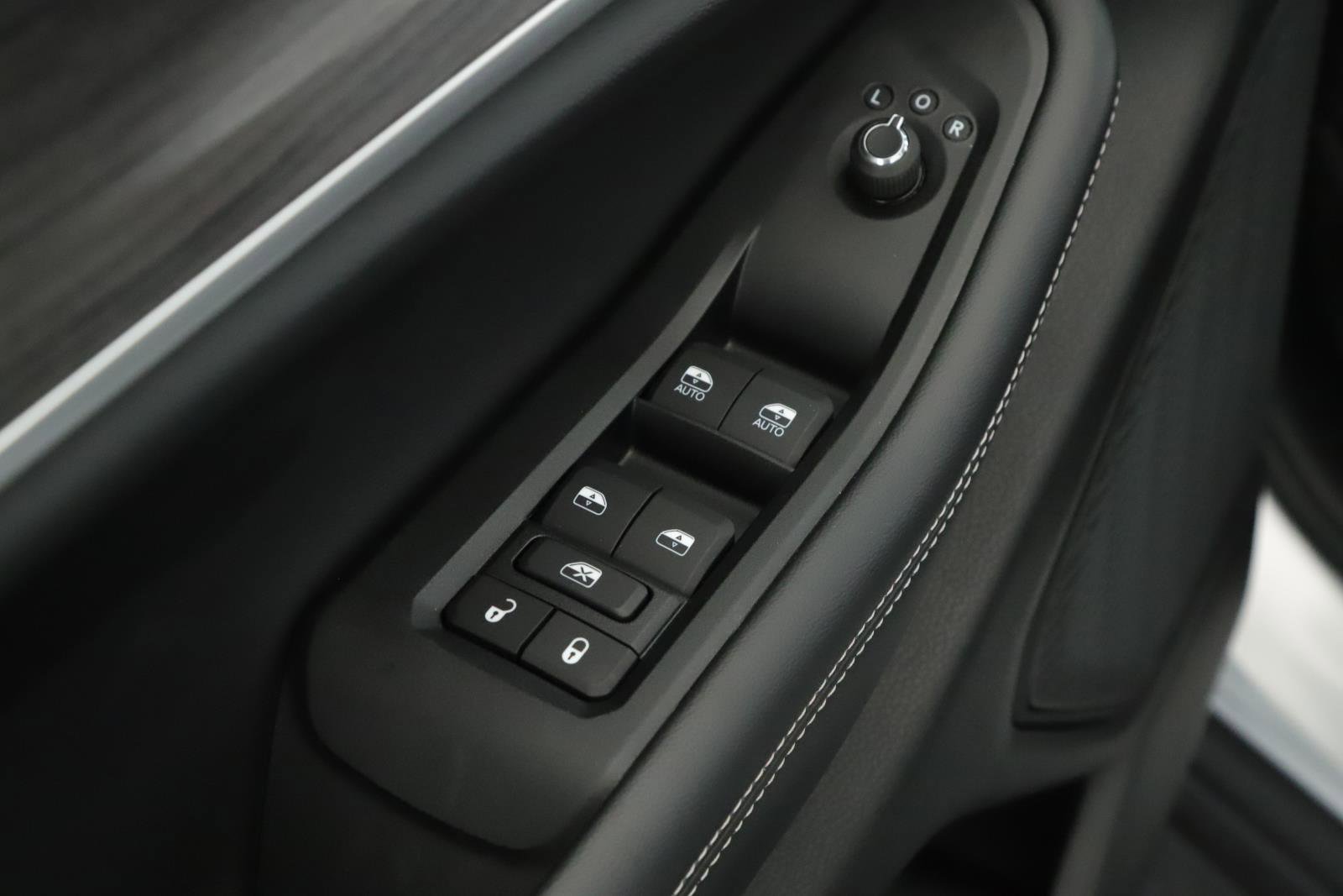 New 2025 Jeep Grand Cherokee Limited image 6