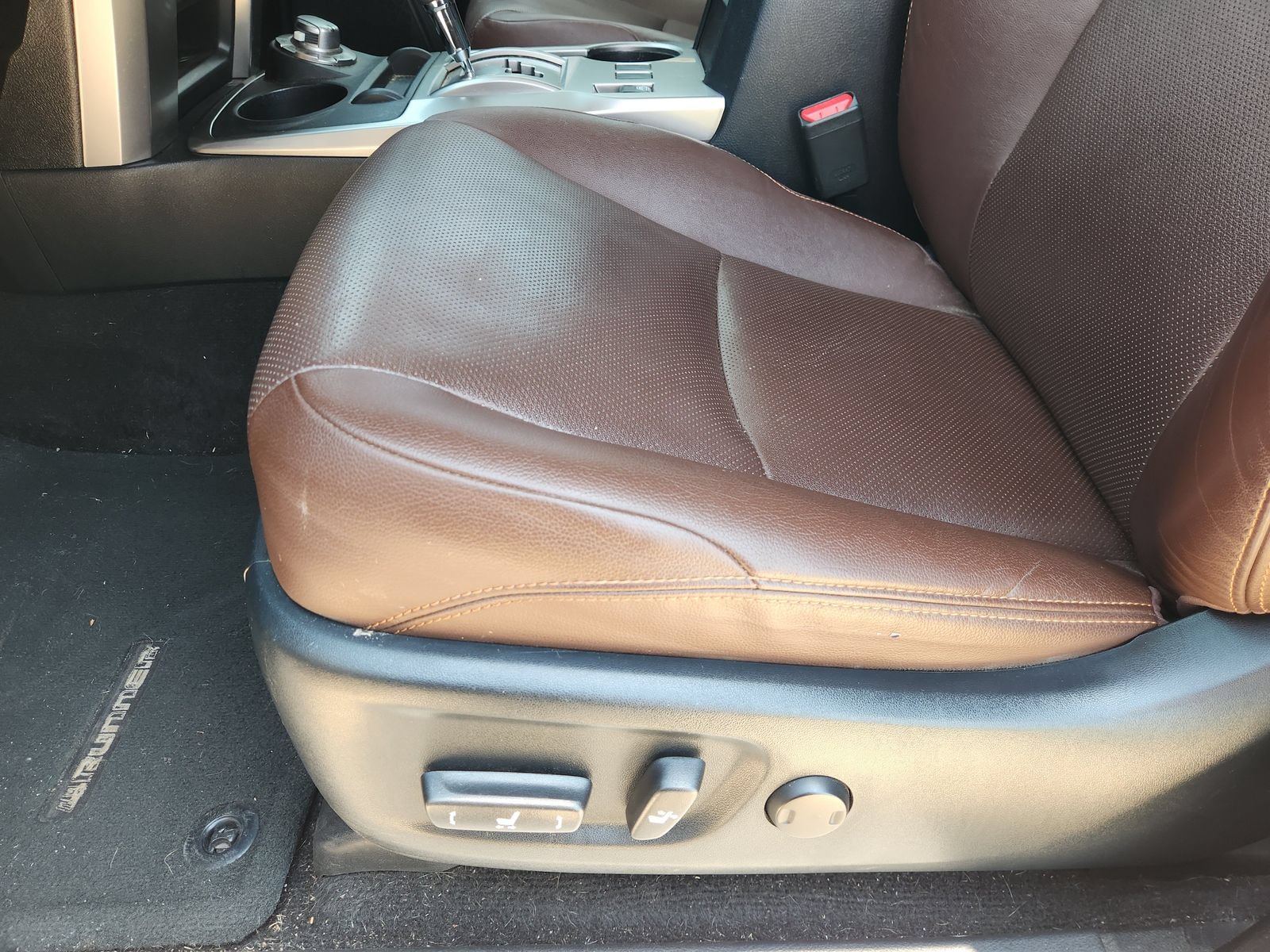 Used 2021 Toyota 4Runner Limited AWD/4WD image 29
