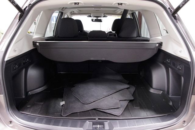 Used 2023 Subaru Forester Premium image 20