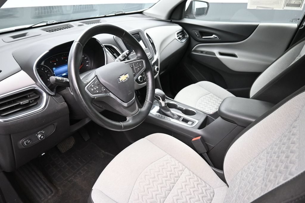 Used 2023 Chevrolet Equinox LT w/ Driver Convenience Package AWD/4WD image 17