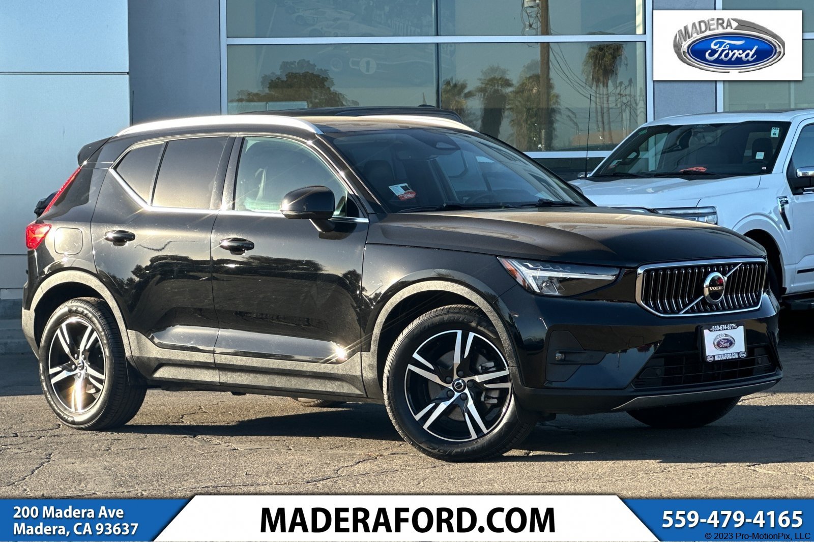 Used 2023 Volvo XC40 B5 Plus