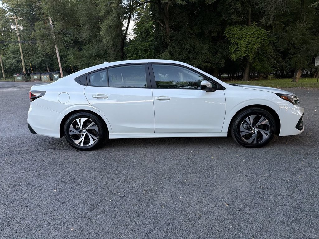 Certified 2025 Subaru Legacy Premium AWD/4WD image 9