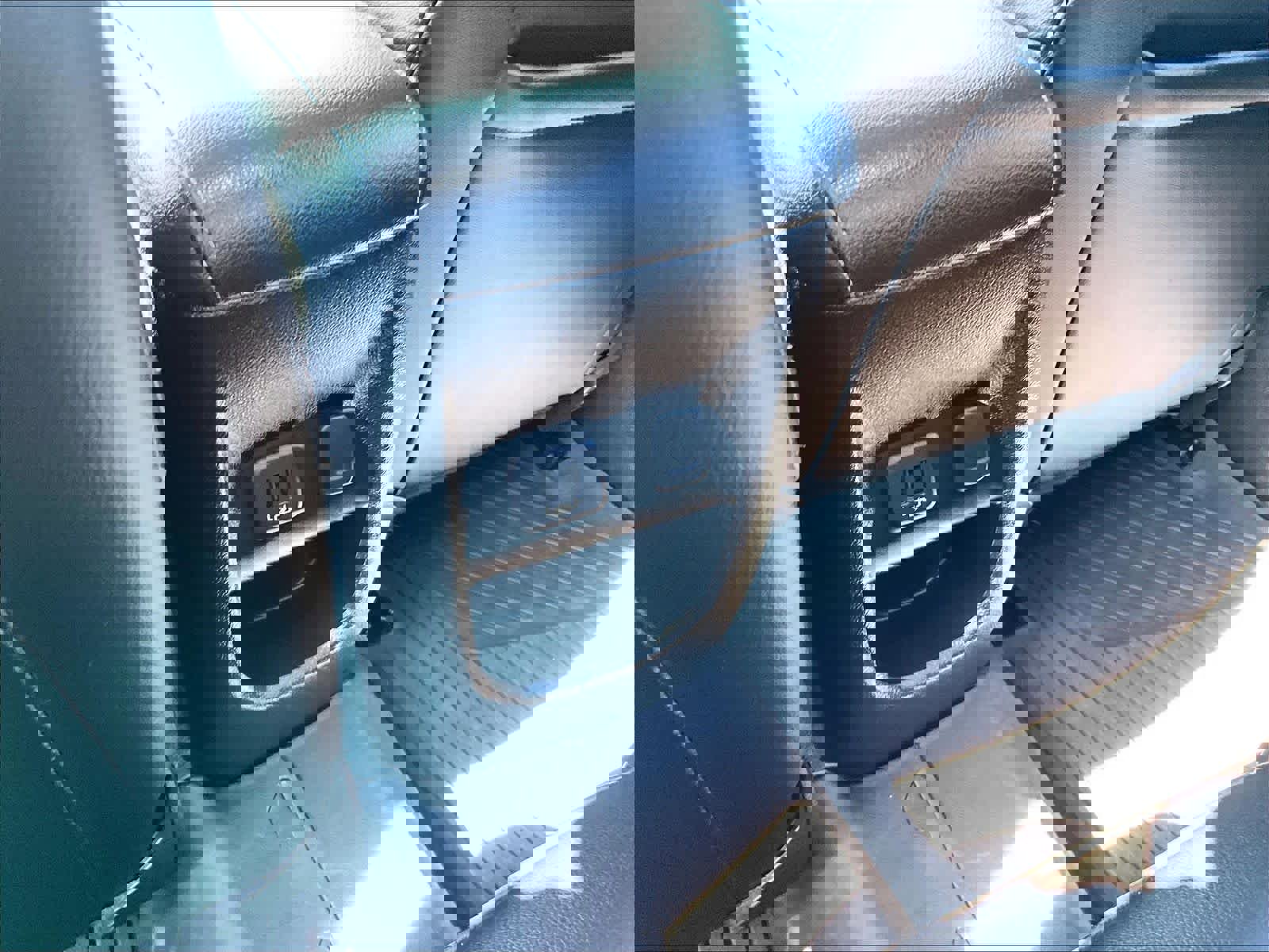 Used 2022 Chevrolet Colorado ZR2 image 28